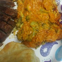 A picture of Cheesy Broccoli and Potato Chip Casserole.