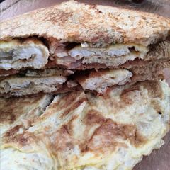 A picture of Omelette sandwhich.