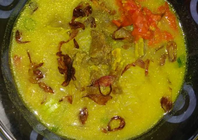 Soto Daging & tetelan kepala Sapi Kuah santan