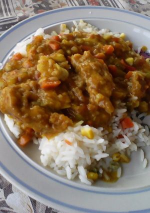 A picture of Fish curry with vegetables.