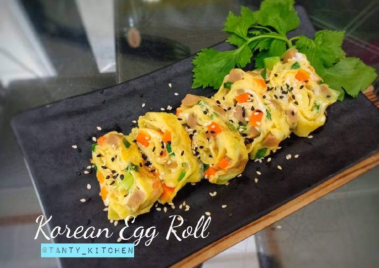 Bagaimana Menyiapkan Gyeran Mari (Korean Egg Roll) yang Bisa Manjain Lidah