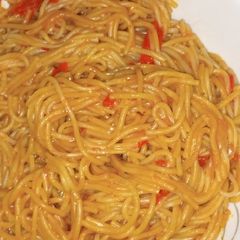 A picture of Spaghetti jollof.