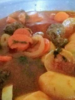 صورة لوصفة صينية كفتة (لحمة مفرومه) بالفرن مع خضروات
