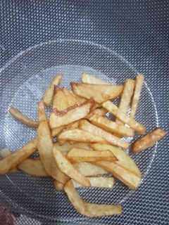उपासाचे फ्रेंच फ्राईज (French fries recipe in marathi) रेसिपी चे मुख्य फोटो 
