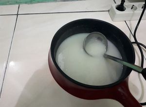 Foto resep Resep Simple Vla Vanila untuk Topping Puding