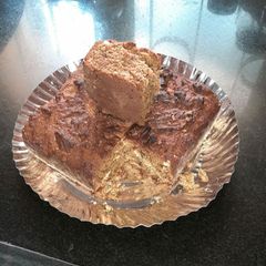 A picture of Date and Walnut Cake.