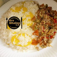 White rice with egg sauce A picture of White rice with egg sauce.