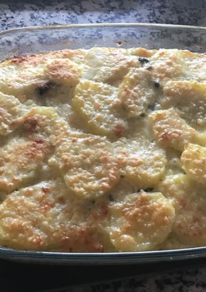Una foto de Papas y espinacas gratinadas