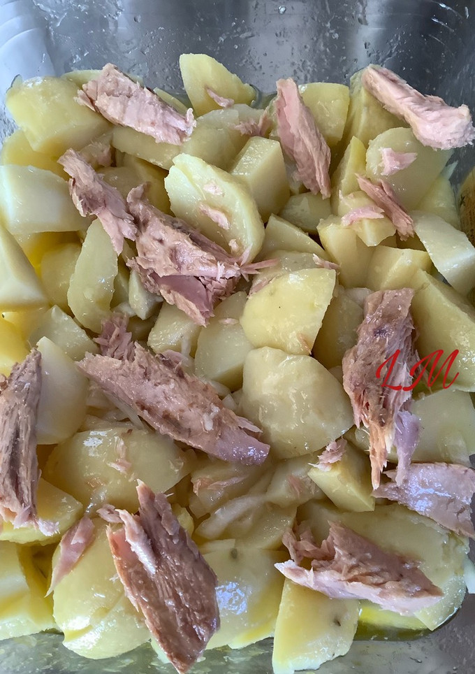 Una foto de Patatas aliñadas