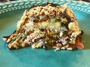 Una foto de budín de berenjenas al horno