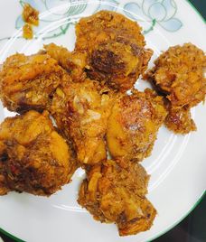 thịt gà kho mắm