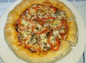 Foto de Pizza extra grossa com borda recheada