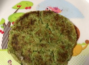 Foto principal de Hamburguesa de brócoli y aguacate (BLW)