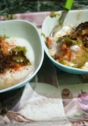 दही वड़ा (dahi vada recipe in Hindi) रेसिपी मुख्य फोटो