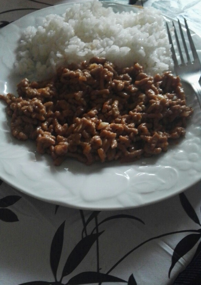 Una foto de Arroz con carne picada