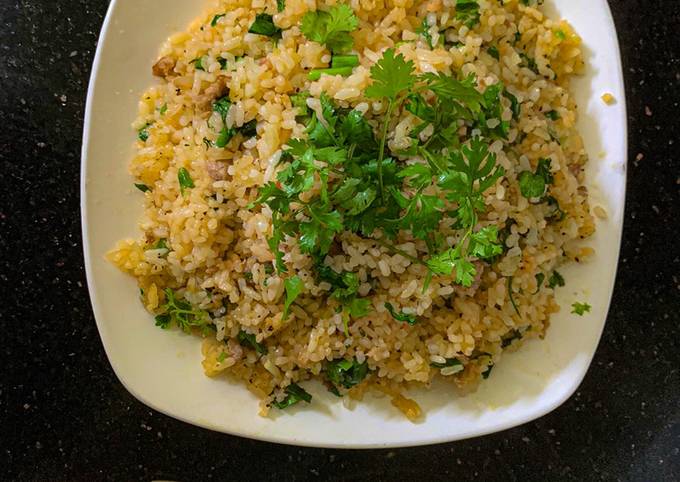 Cách Làm Món Cơm chiên trứng thịt của Hằng Hằng - Cookpad