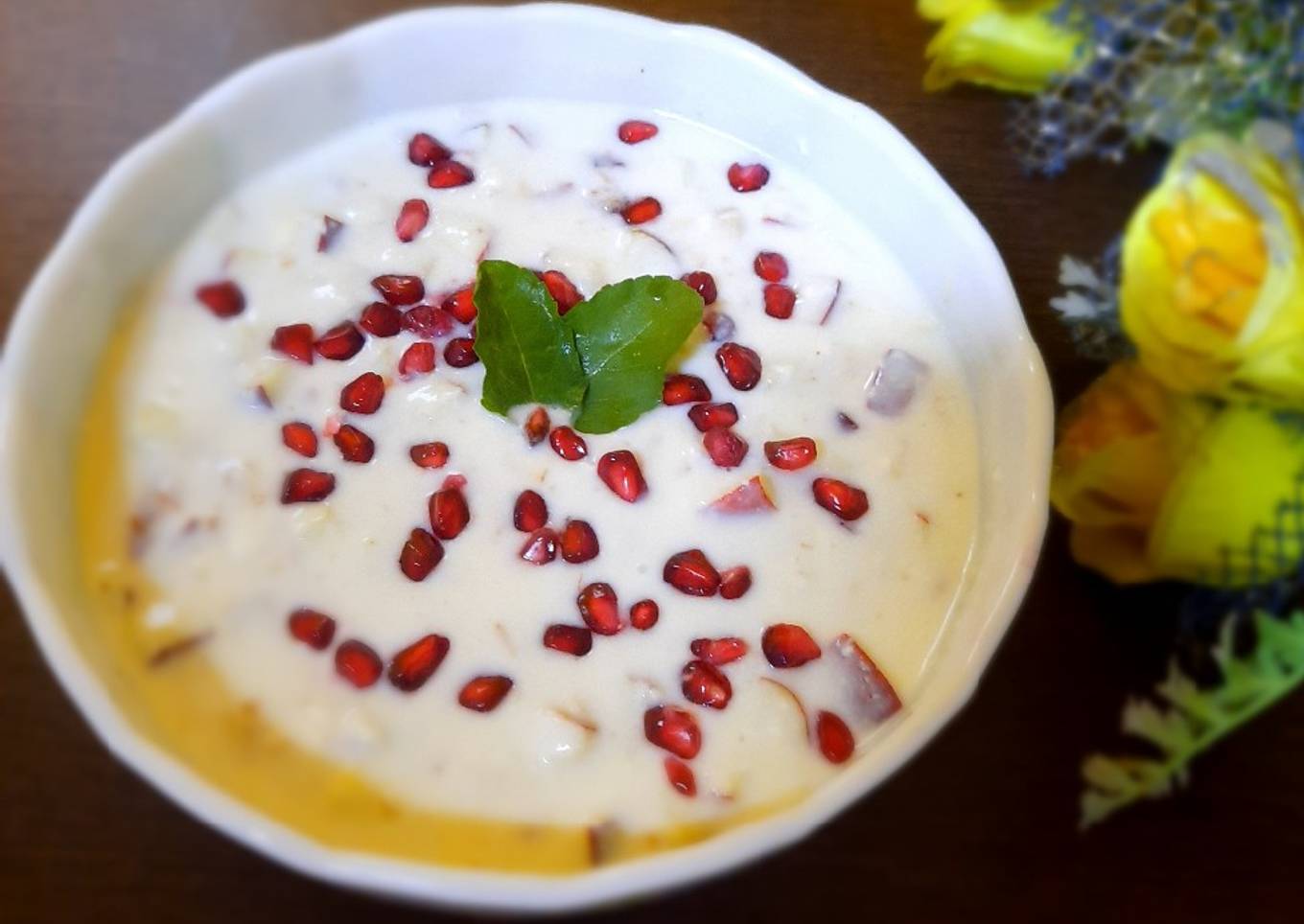 Mixed fruit raita
