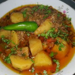 A picture of Aloo qeema.