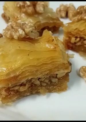 A picture of Turkish Dessert walnuts Baqlava.