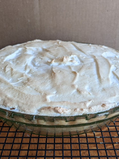 A picture of Lemon Meringue Pie.