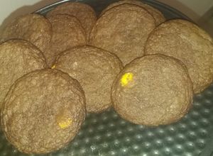 Una foto de Galletas de chocolate con m&m