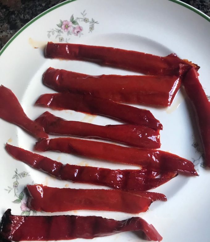 Una foto de Morrones al horno para pizza con 3 ingredientes. Light y sin tacc