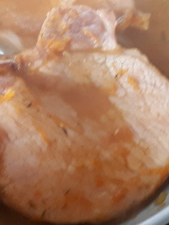 Una foto de 53. Chuletas de Sajonia con zumo de naranja