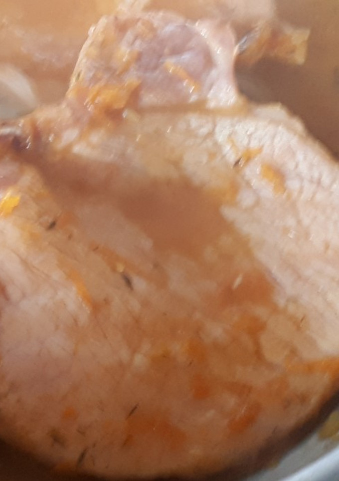 Una foto de 53. Chuletas de Sajonia con zumo de naranja