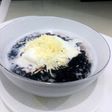 Bubur Yin Yang (bubur ketan hitam + ice cream)