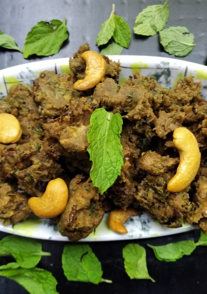 கம்பு மாவு புதினா பக்கோடா செய்முறை முக்கிய புகைப்படம்