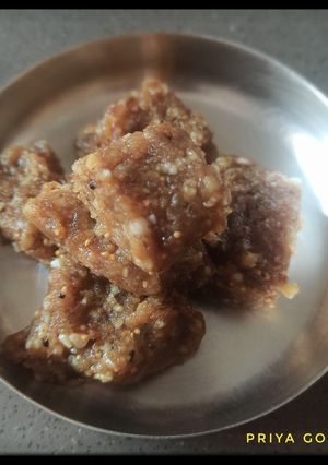 A picture of Anjeer Burfi.