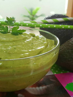 Una foto de Guacamole alcalinizante
