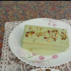 A picture of Very yummy pistachio ice cream.