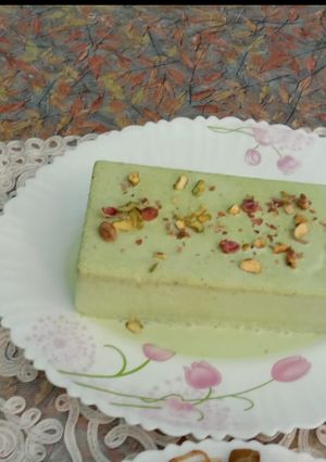 A picture of Very yummy pistachio ice cream.