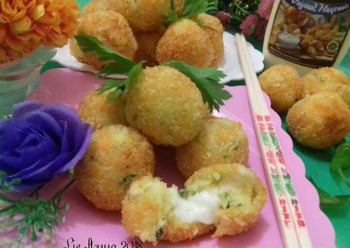 Standar Resep memasak Potato Cheese Ball (Bola Kentang Keju) yang istimewa