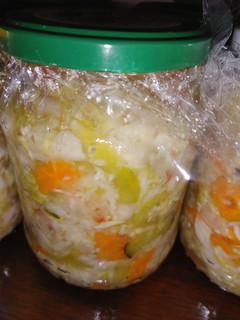 Vegyes káposzta savanyúság télire recept fotója