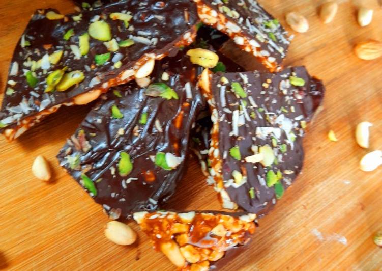 Recipe of Homemade Peanut Cocoa Brittle