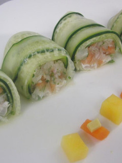Una foto de Rollitos de pepino y ceviche