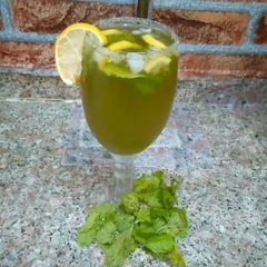 A picture of Mint lemonade.