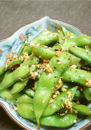 A picture of Edamame Peperoncino.