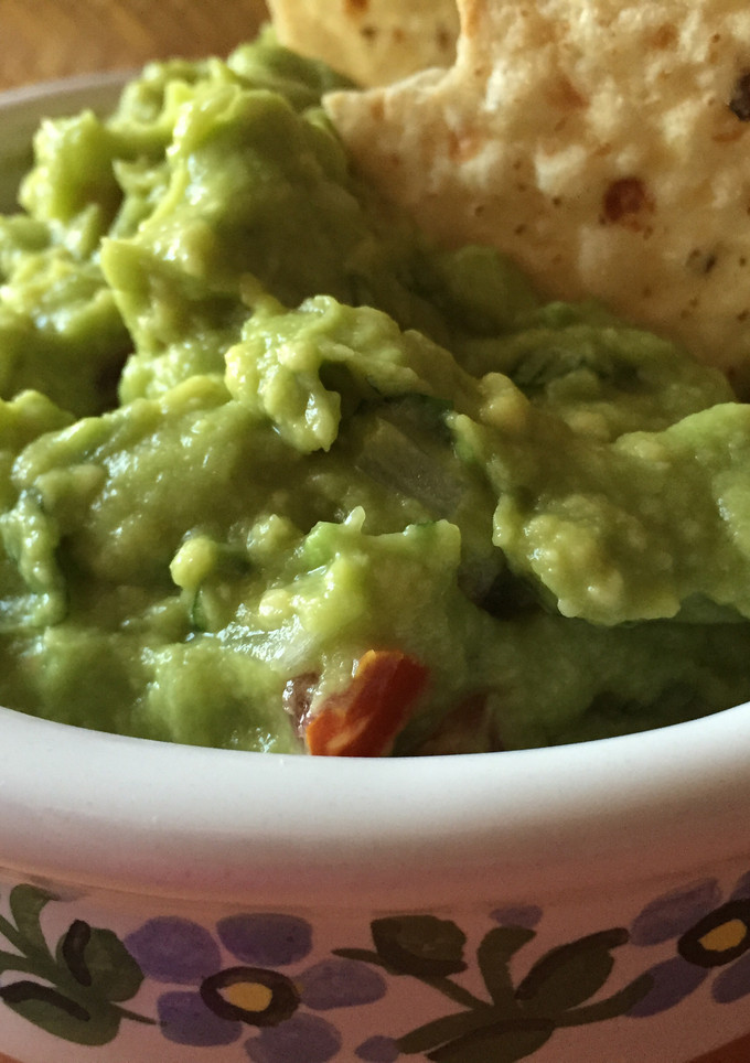 Una foto de Guacamole fácil