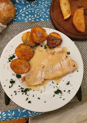 Una foto de Abadejo con salsa de mostaza y miel