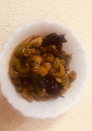 A picture of Mushroom Pepper Fry.