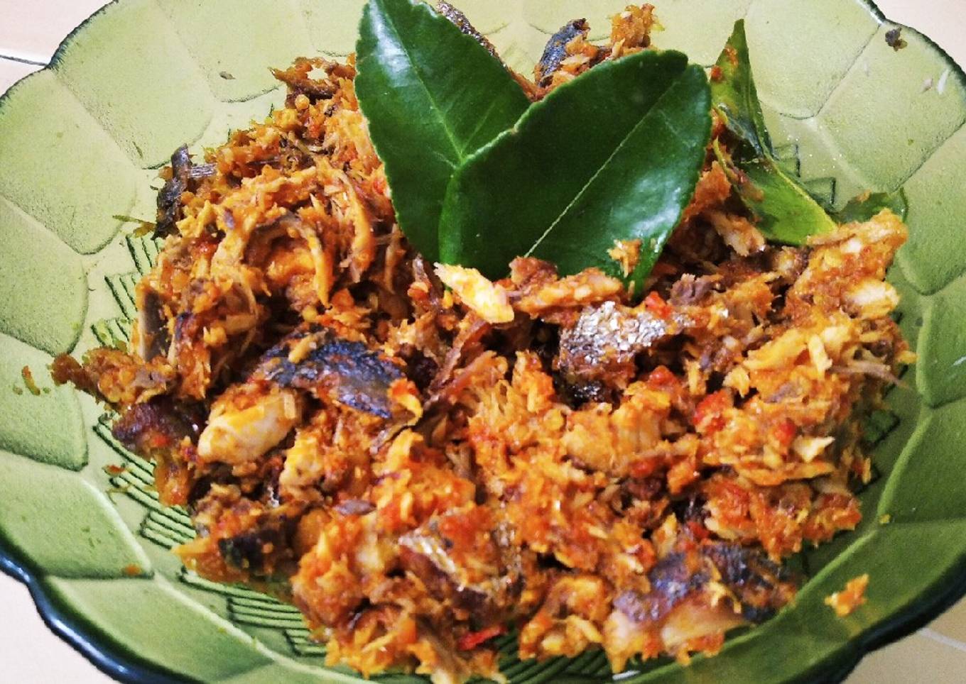Rica cakalang suwir