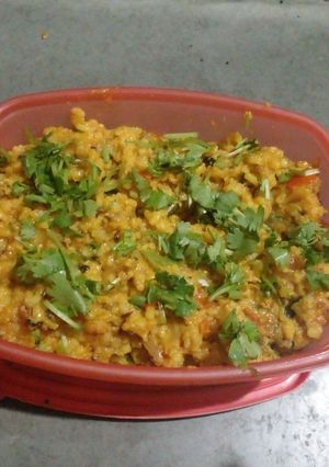 A picture of Vadhareli khichadi.