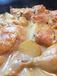 Una foto de Pollo al whisky en salsa
