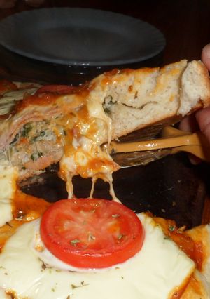 Una foto de Pizza Rellena a mi gusto