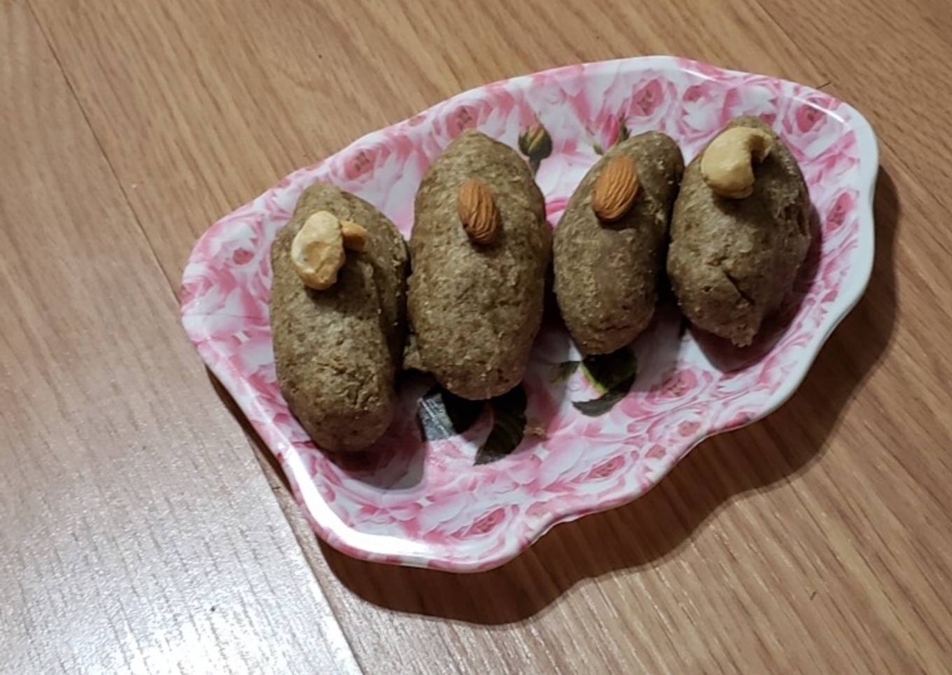 Rice flour steamed balls