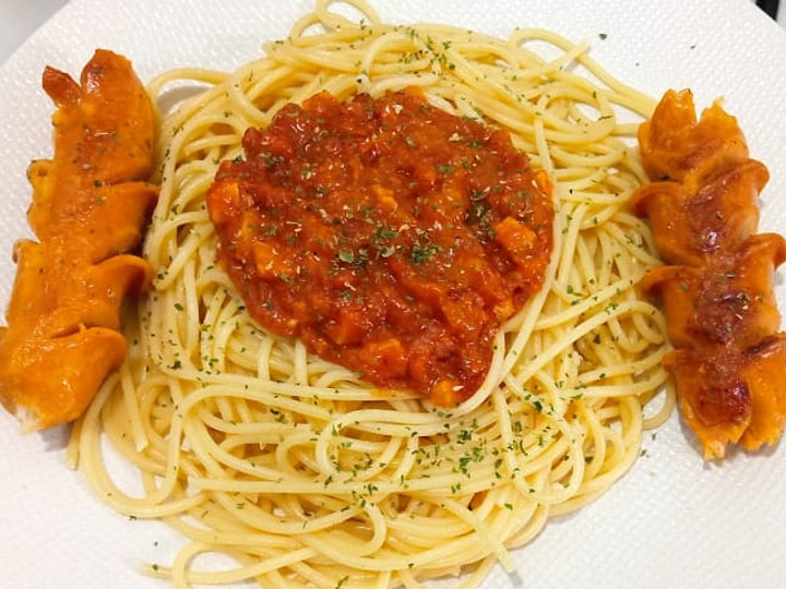 Wajib coba! Resep membuat Spagetti sosis with saos bolognes yang istimewa