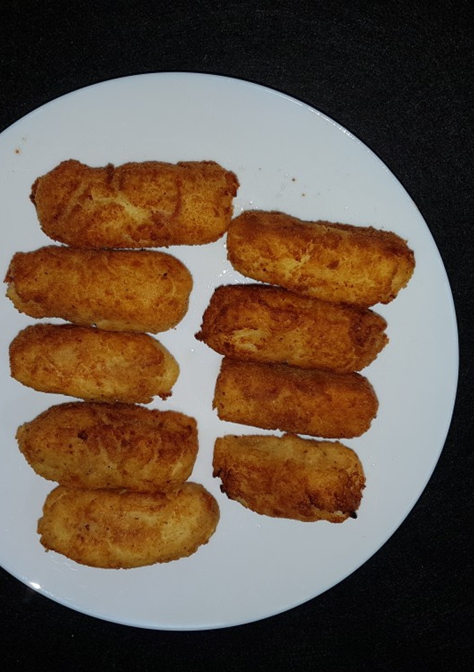 Una foto de Croquetas de patata queso y salchichas Frankfurt